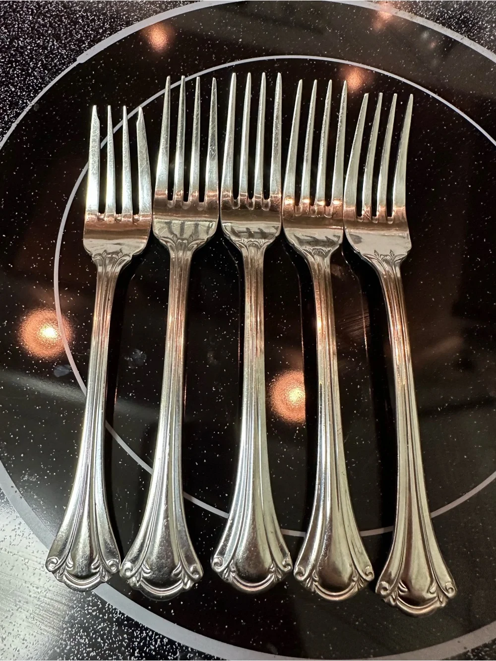 Resplendence 4 pc Dinner Forks & Bonus Salad by World